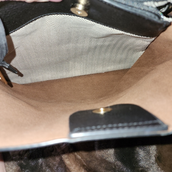 JEN & CO. Hobo Boho Bag - Shoulder Bag Olivia Animal Print Contrast Strap - Picture 9 of 16